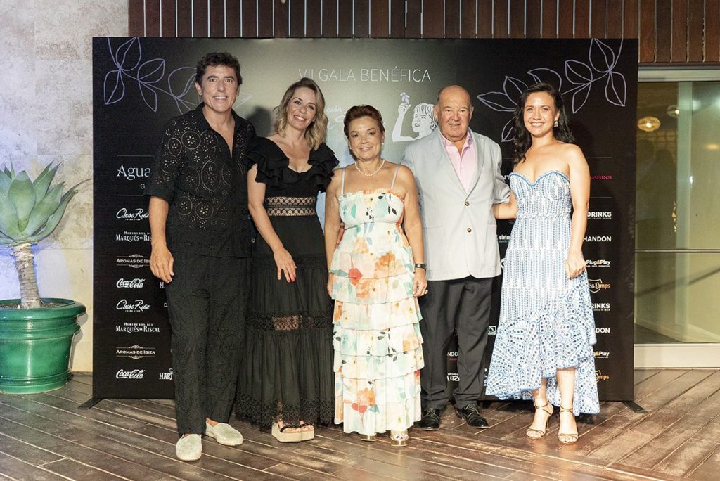 VII Gala Benéfica de Aguas de Ibiza Grand Luxe Hotel para la Asociación Elena Torres por la Investigación Contra el Cáncer